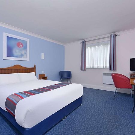 Travelodge Plymouth Roborough Habitación foto