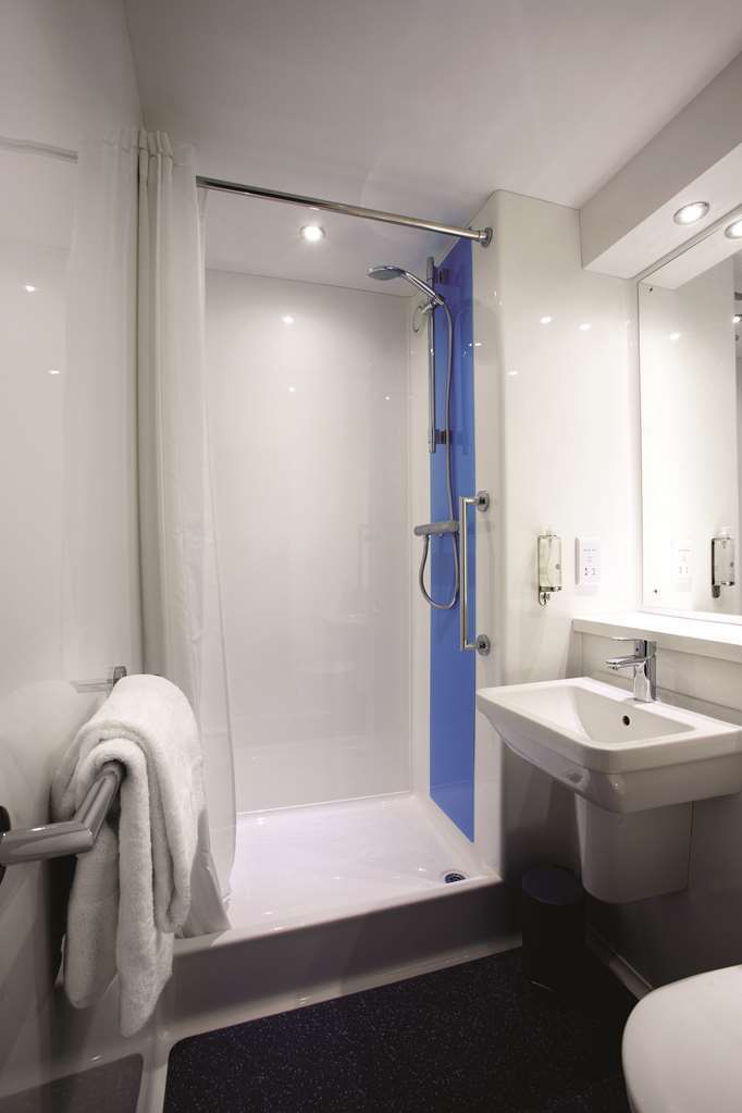 Travelodge Plymouth Roborough Habitación foto